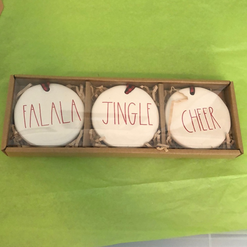 FALALA, JINGLE and CHEER Ornament set